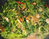 Foto langkah ke 4 dari resep Kangkung Saus Tiram.