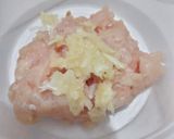 Foto langkah ke 1 dari resep Dimsum Ayam Wortel.