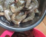 Foto langkah ke 1 dari resep Sup tom yam seafood(simple).
