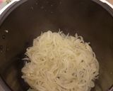 Une image de l'étape 2 de Rougail saucisses.