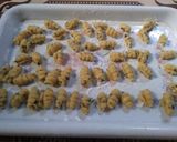 Foto langkah ke 3 dari resep Kue Bawang.