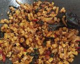 Foto langkah ke 3 dari resep Oseng Kentang Lombok Ijo.