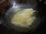 बाजरी आणि गव्हाच्या पिठाच्या गोड कापण्या (Bajri Gavachya Pithachya Kapnya Recipe In Marathi)