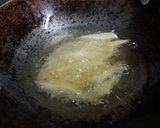 बाजरी आणि गव्हाच्या पिठाच्या गोड कापण्या (Bajri Gavachya Pithachya Kapnya Recipe In Marathi) रेसिपी स्टेप 4 फोटो 