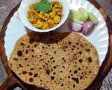 A picture of step 5 of Namak ajwain paratha.