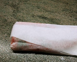 Foto del paso 5 de la receta: Riquísimo salmón marinado con sal y azúcar