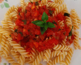Foto del paso 2 de la receta: Pasta con tomate y albahaca