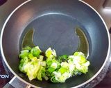 A picture of step 3 of Scallion hummus.