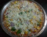 हेल्दी व्हिट बेस पिझ्झा (Healthy wheat pizza recipe in marathi) रेसिपी स्टेप 5 फोटो 