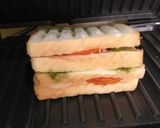 A picture of step 2 of Vegetable sandwich.