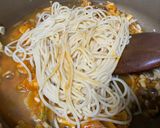 南瓜炒菇茄醬意粉=夜市排餐鐵板麵？的食譜步驟3照片