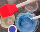 Foto del paso 2 de la receta: Postre divertido para niños (minions)