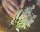 Foto del paso 1 de la receta: Tortilla de repollo -  Eijat almalfuf