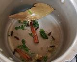 A picture of step 4 of South Indian Pork vindhalu.