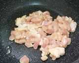 A picture of step 4 of Chinese Salty Fish Chicken Fried Rice 咸魚雞粒炒飯.