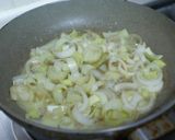 A picture of step 6 of Caramelized Leek.
