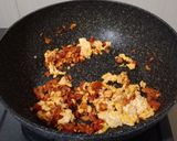 Foto langkah ke 2 dari resep Nasi Goreng Telur (Bumbu Iris) ala Uni Gliantika.