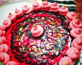 A picture of step 15 of Birthday cake.
