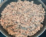Foto del paso 1 de la receta: Empanada de carne con pimientos asados caramelizados