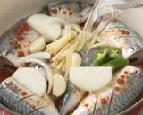 Hình bước làm 4 của món Cá nục kho kiểu Hàn Quốc