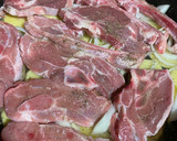 Foto del paso 4 de la receta: Cordero chuleteado al horno