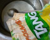 A picture of step 4 of Tang Mosambi Drink.
