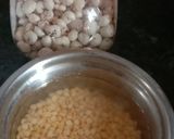 A picture of step 1 of Chana Dal with Roasted Makhana (Fox Nuts).