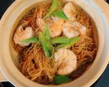 รูปขั้นตอนการทำที่ 3 ของ กุ้งอบวุ้นเส้นหม้อดิน🦐🍲style by barbie👩🏼🍳