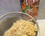 Foto langkah ke 1 dari resep Pancake mi boncabe.