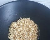 Foto langkah ke 1 dari resep Indomie Goreng Kriuk.
