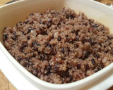 Foto del paso 7 de la receta: Cena ligera de ensalada de quinoa, lechuga hoja de roble y huevo