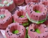 Foto langkah ke 7 dari resep Bolu Kukus Semangka.