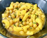 Foto del paso 7 de la receta: Guiso trufado de garbanzos con anillas de calamar
