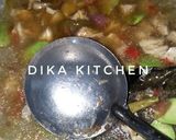 Foto langkah ke 2 dari resep Nasi bakar ayam suwir pete.