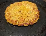 A picture of step 4 of Healthy oats paneer chilla.