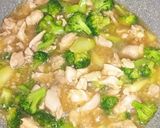Foto langkah ke 7 dari resep Brokoli Cah Ayam.