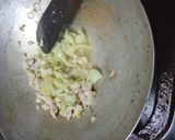 Foto langkah ke 2 dari resep Chicken macaroni saus Carbonara.