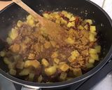 Une image de l'étape 8 de Poêlée de riz et pommes de terre aux tomates séchées et épices indiennes.