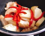Hình bước làm 3 của món Mực Xào Khóm & Ớt Chuông