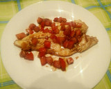 Foto del paso 3 de la receta: Lubina con vinagreta de tomate