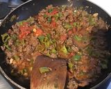 Une image de l'étape 10 de Bœuf épicé aux poivrons verts et tomates.