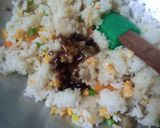Foto langkah ke 3 dari resep Nasi Goreng Hongkong.