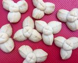 Foto del passaggio 8 della ricetta 61 • Klip Lamduan, biscotti tailandesi a fiore 🇹🇭