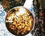 A picture of step 2 of Alasanda / Lobia Vada.