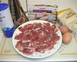 Foto del paso 1 de la receta: Solomillo de cerdo rebozado y espárragos