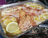 Foto del paso 3 de la receta: Pollo al horno con patatas y cerveza de limón