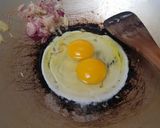 Foto langkah ke 1 dari resep Oseng Bayam Telur Jamur.