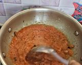 A picture of step 1 of Kaju curry.