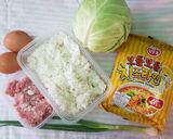 รูปขั้นตอนการทำที่ 1 ของ ข้าวผัดราเมนชีสเกาหลี 🍜 ดัดแปลงจาก ข้าวผัดคัพนูดเดิ้ลของญี่ปุ่น