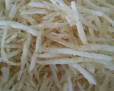 Foto langkah ke 7 dari resep Kentang Serut Pedaaas Maniiis.